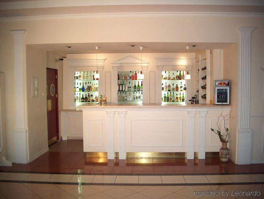 Hotel Holiday Park 3*