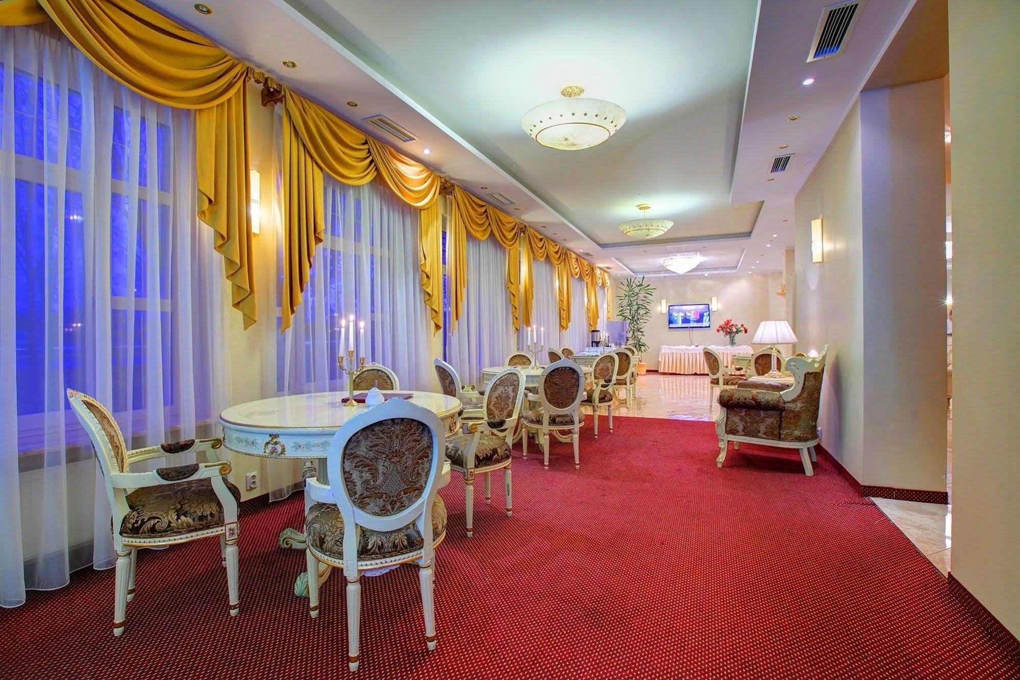 Hotel Holiday Park Hotell Warszawa