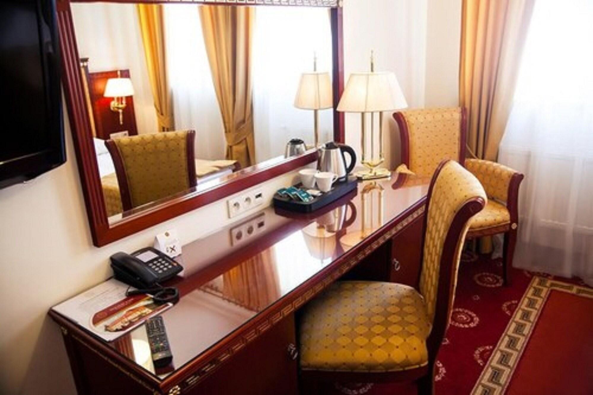 Hotel Holiday Park 3* Varšava