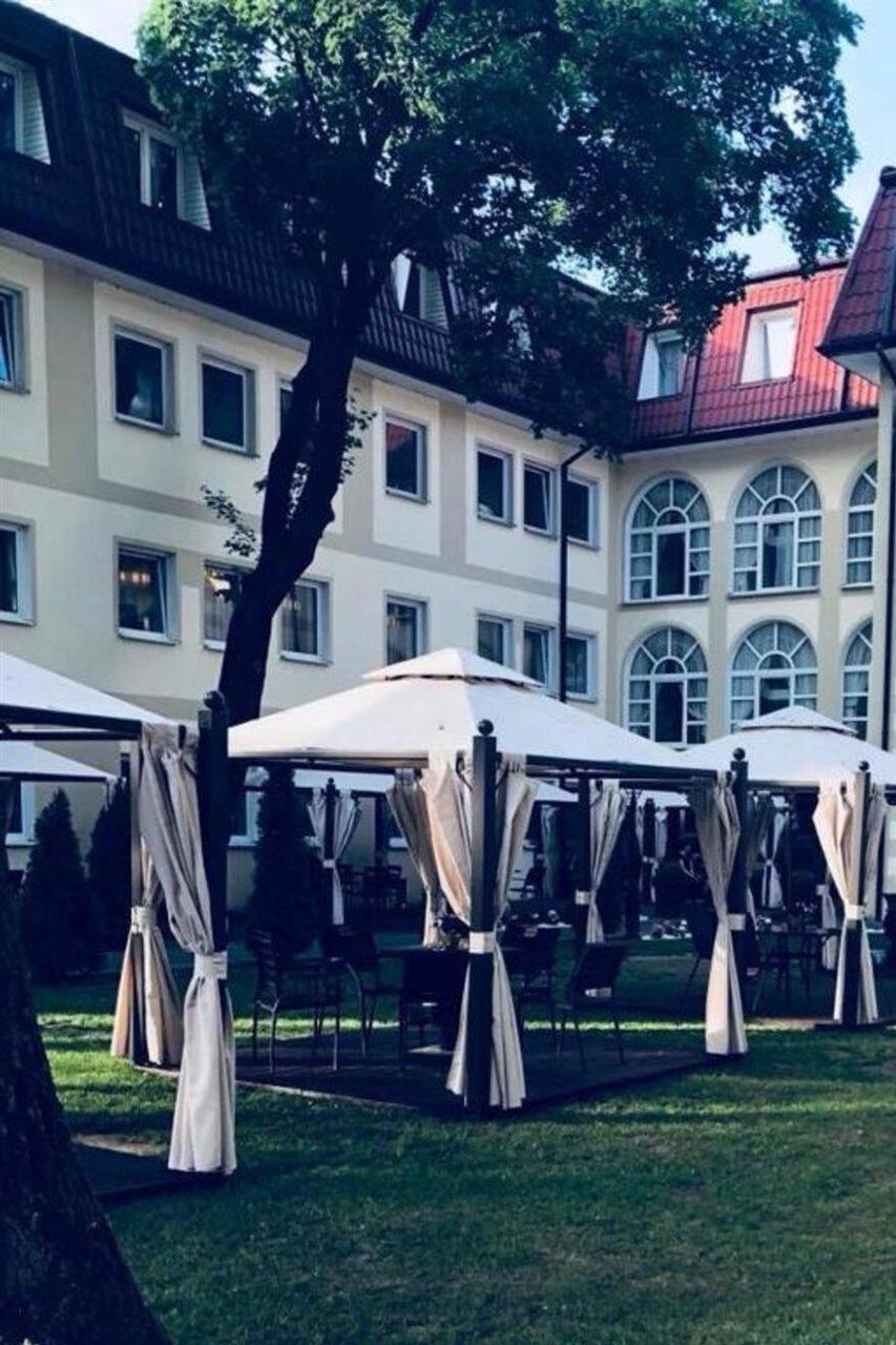 Hotel Holiday Park 3*