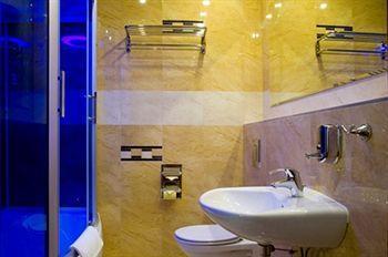 Hotel Holiday Park Hotel Varšava